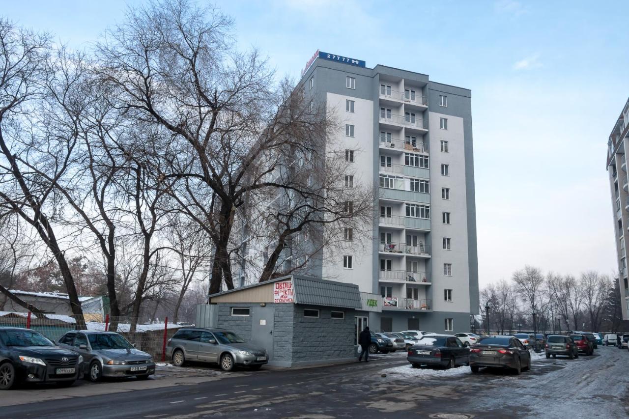 Apartments Akniet 233 - Asia Park Almaty Luaran gambar