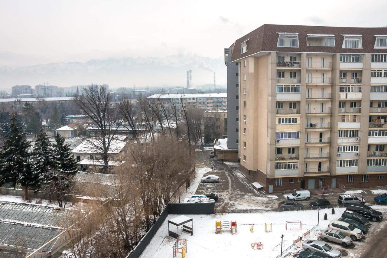 Apartments Akniet 233 - Asia Park Almaty Luaran gambar