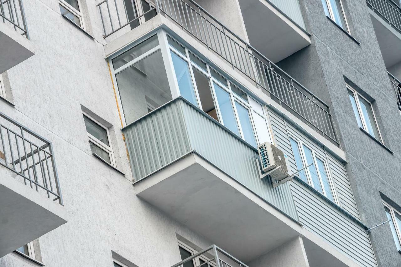Apartments Akniet 233 - Asia Park Almaty Luaran gambar